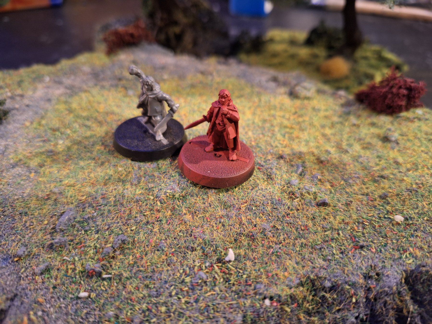 Statuette: Herr der Ringe Miniaturen: Frodo & Marry! – Usato da Recherswil venduto da Toby.sk55