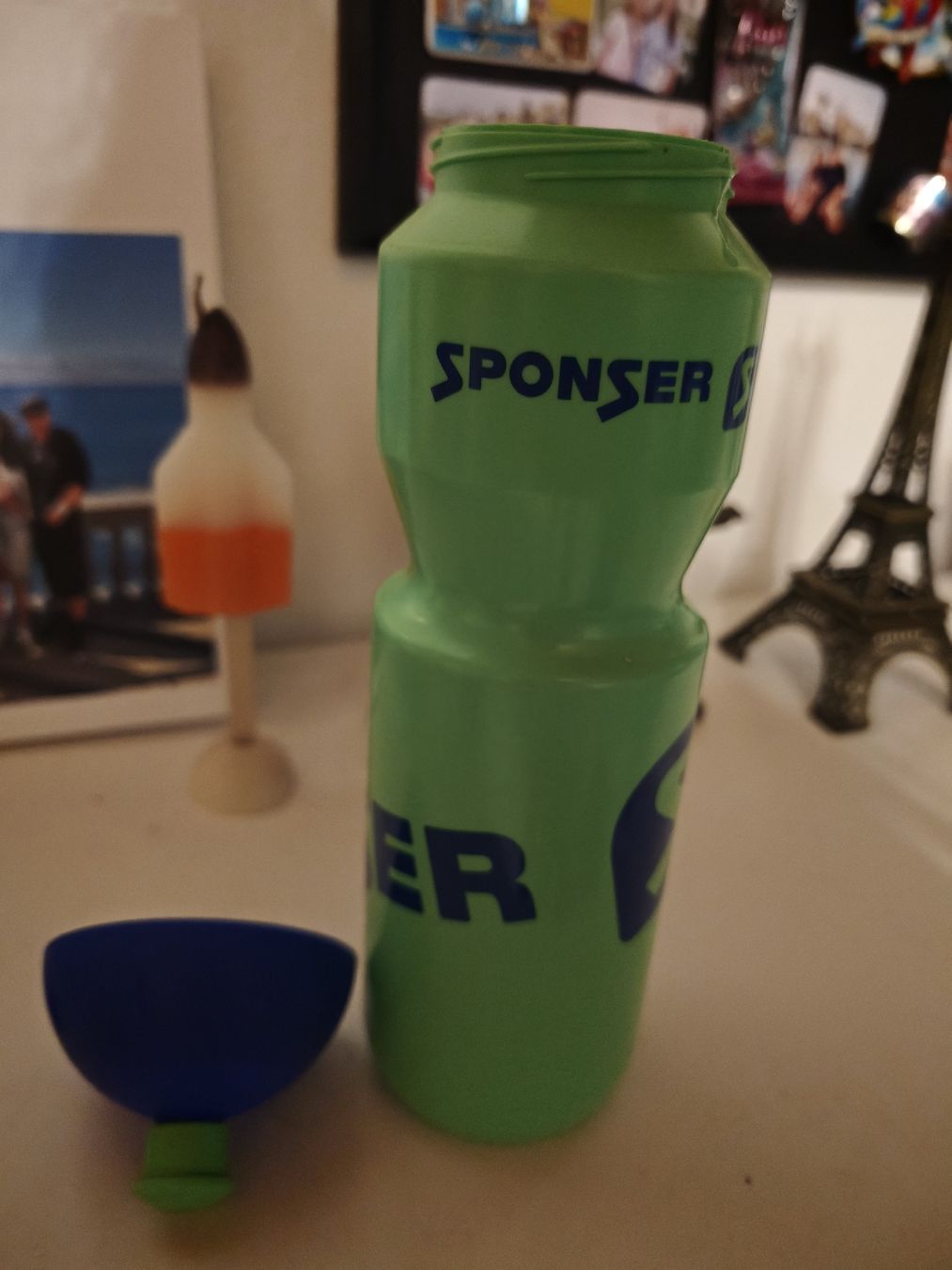 Autres vaisselles & verres: Sponser Flasche – D'occasion à Sulgen par 34j_p6s2