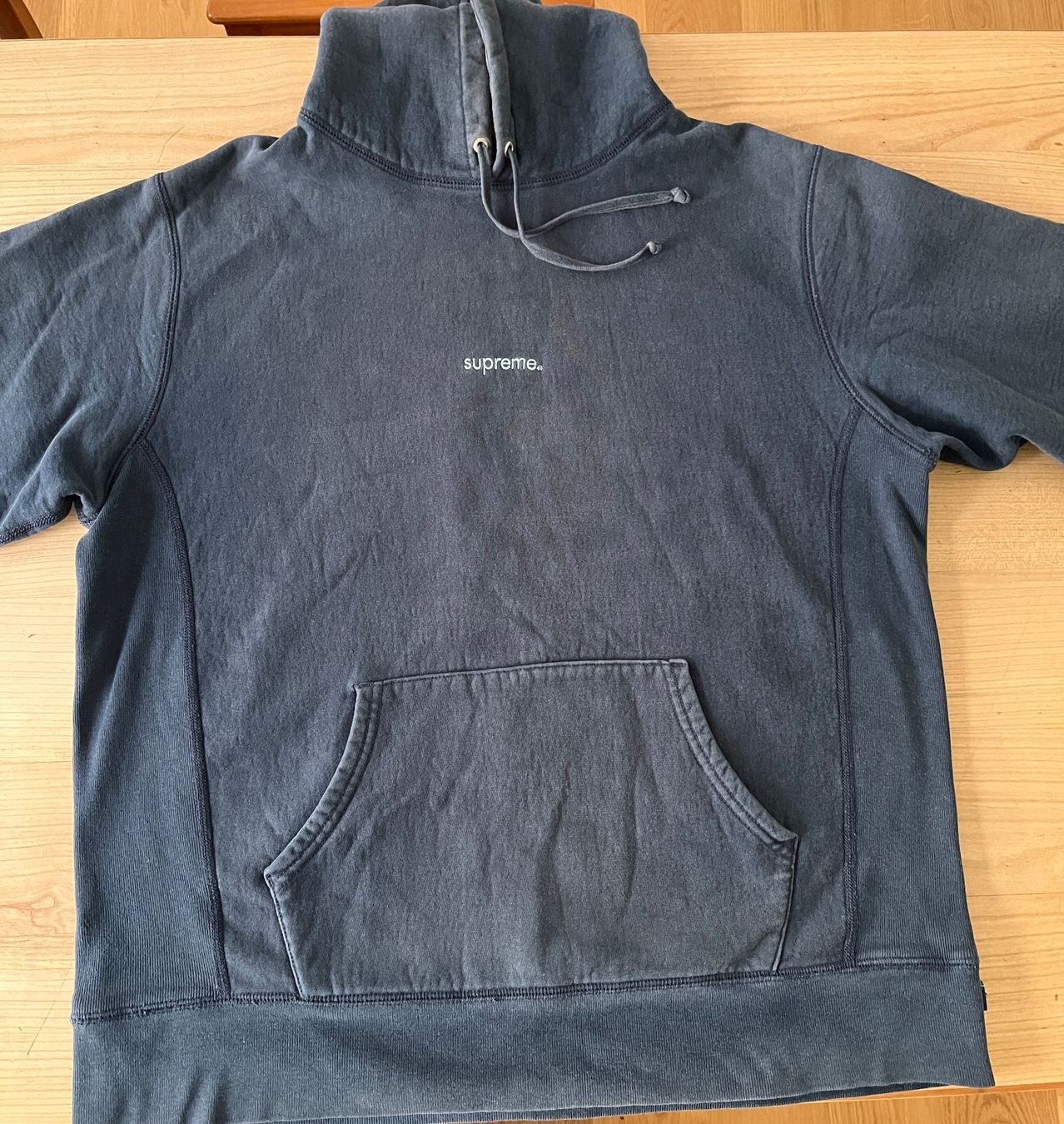 Maglioni & Felpe: Sweat SUPREME – Usato da Dübendorf venduto da SHAS2009
