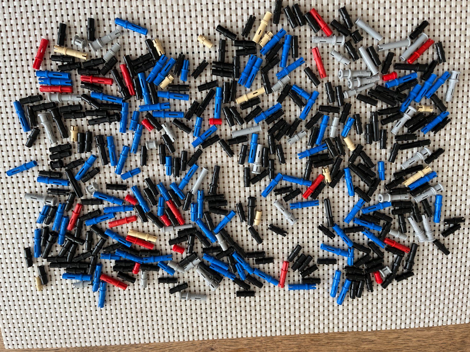 Lego Giocattoli: Lego Technik Pins Pin Stecker Buchsen Buchse 42160 – Usato da Buochs venduto da Techtelmechtel