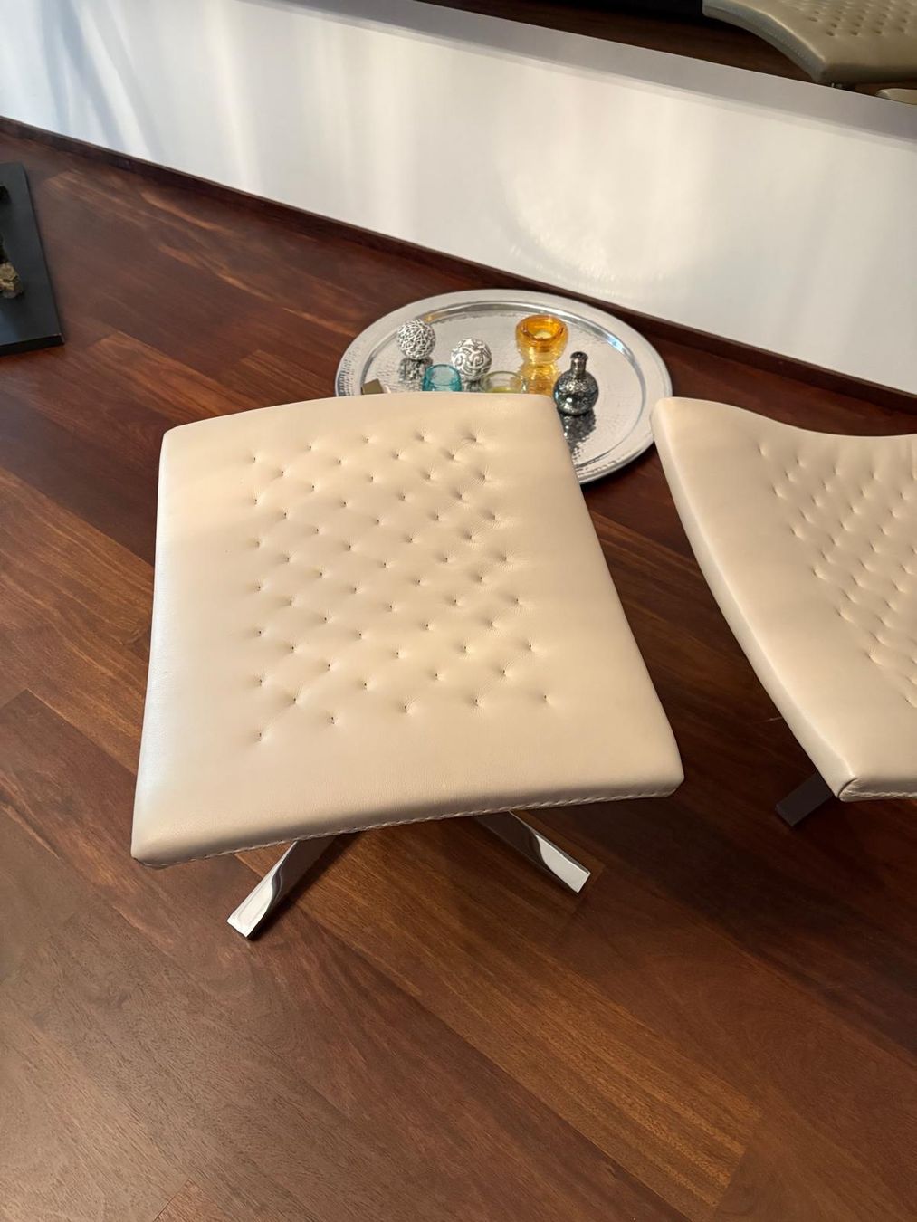 De Sede Poltrone: De Sede Lounge Sessel und Hocker – Usato da Zürich venduto da catgoeseverywhere 1