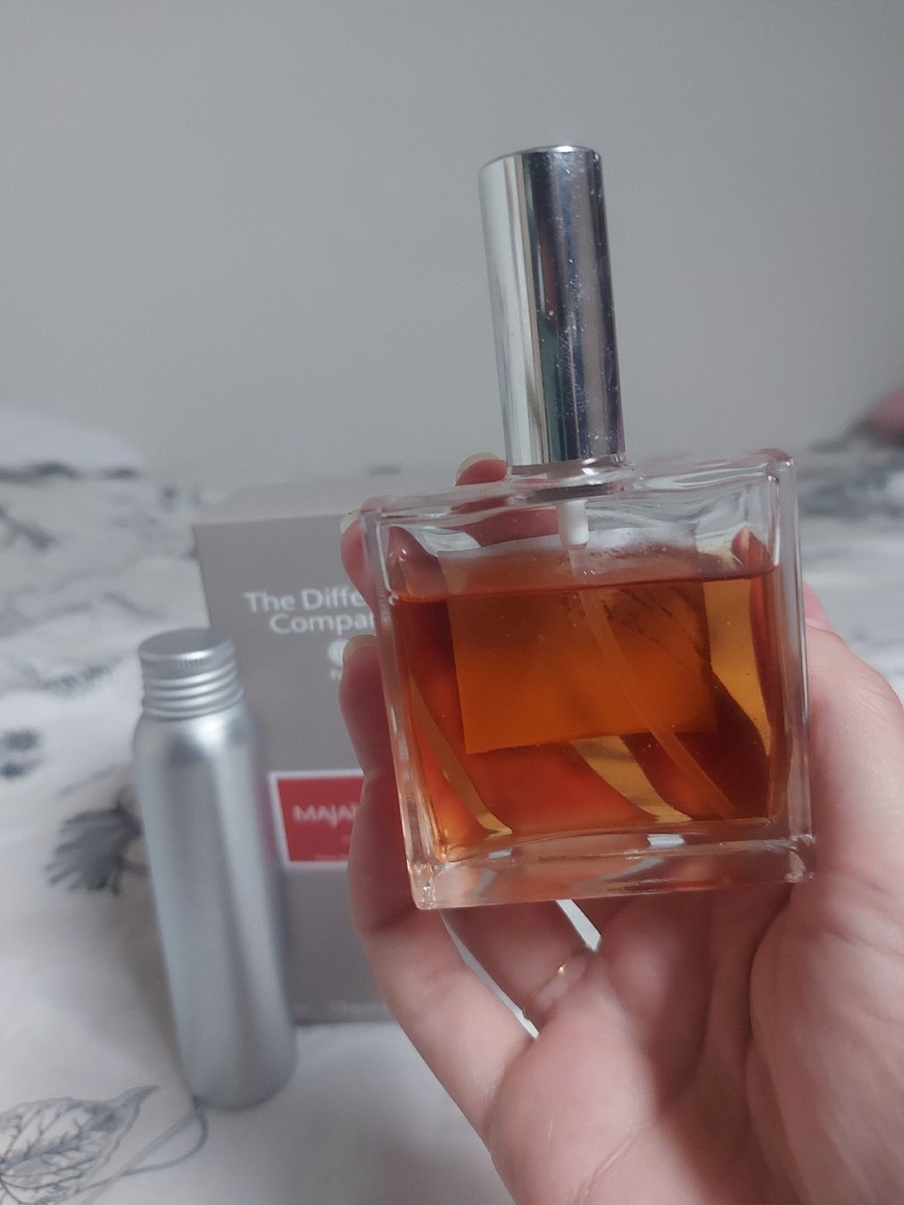 Parfum & Eau de Toilette: Majaina Sin - The Different Company – Gebraucht aus Lausanne von Super-cerise 2