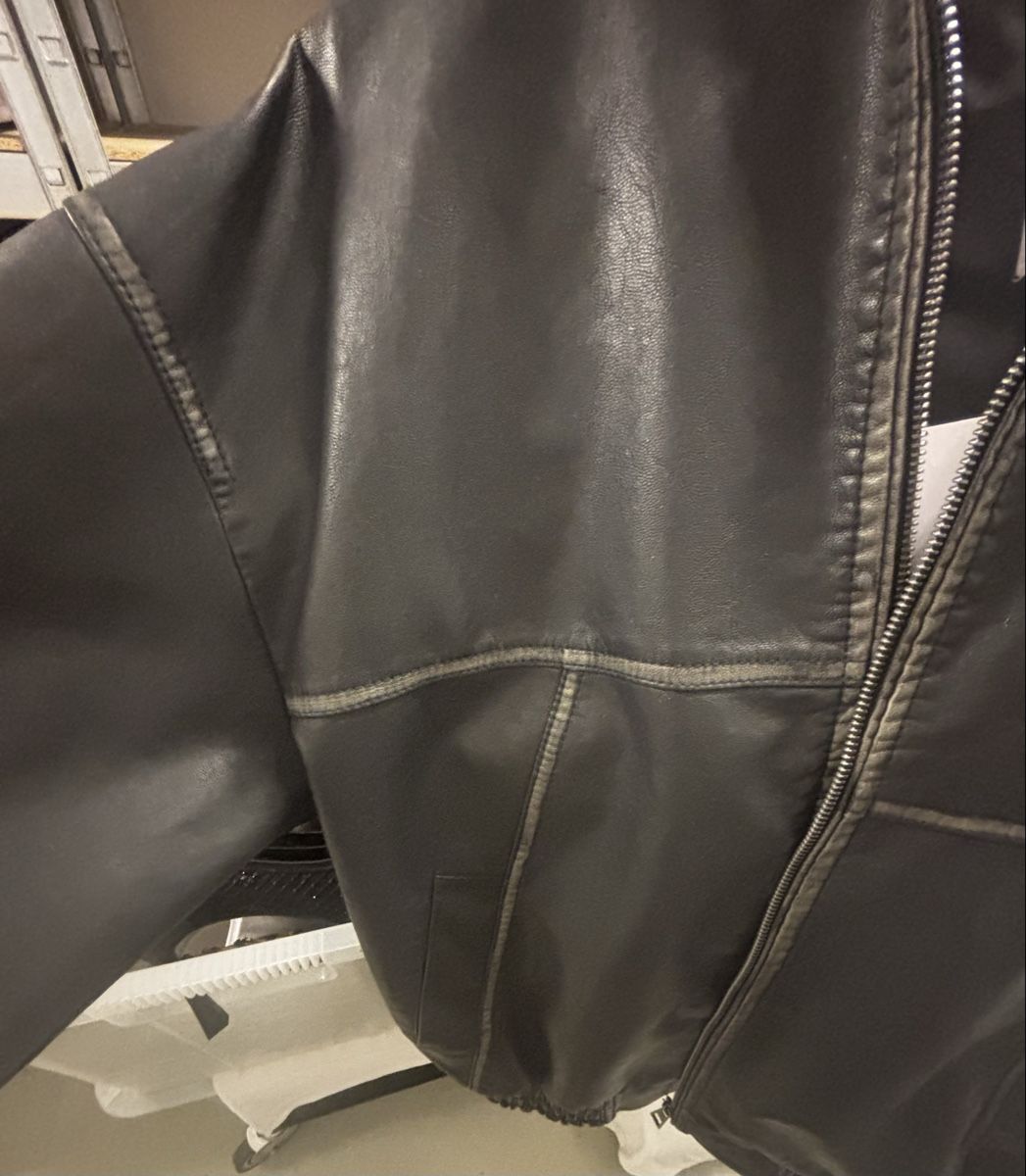 Bershka Vestes: Leather Jacket black – Neuf avec emballage d'origine à Herrliberg par ellabellaaa 1