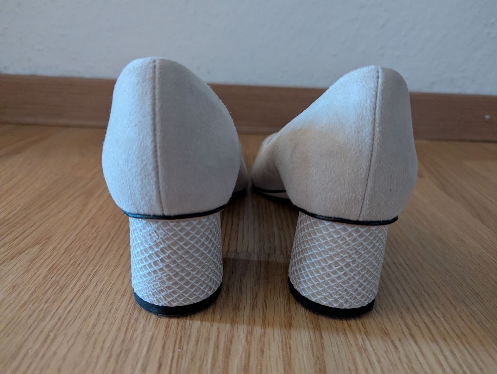 Brunate Scarpe da donna: chaussures brunate Italy 36 – Usato da Montreux venduto da dem_gyt9 2