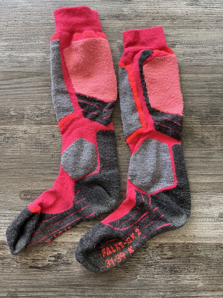 Falke Socken: Skisocken Falke 31-34 – Gebraucht aus Langnau am Albis von dodi83