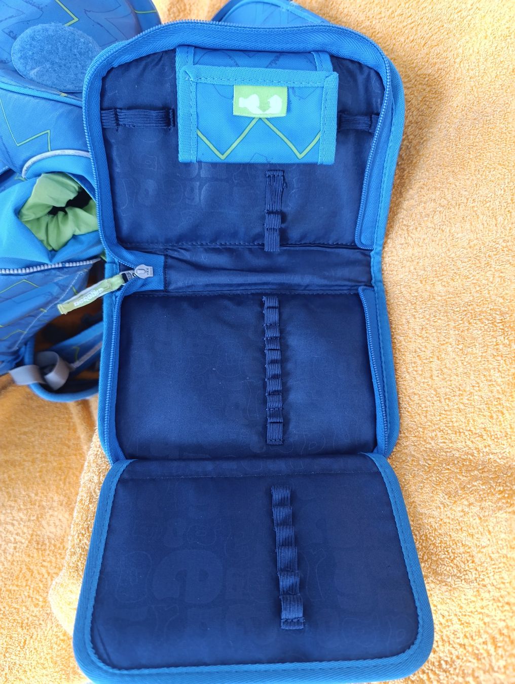 Ergobag Borse & Zaini: Ergobag Schulrucksack Junge Fussball ⚽ – Usato da Thundorf venduto da Blitz_Donner 4