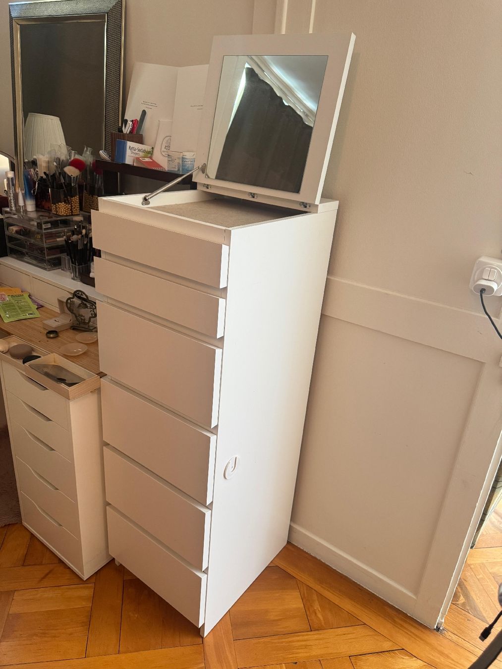 Ikea Cassettiere: Ikea MALM 6-drawers White with Mirror – Usato da Uster venduto da jap_k7fq