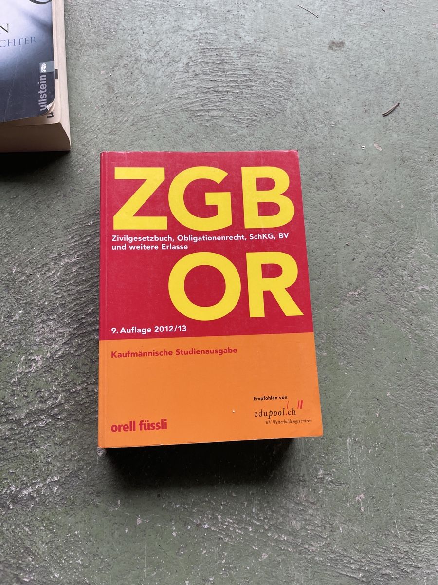 Libri: ZGB OR - Kaufmännische Studienausgabe, 9. Auflage 2012/13 – Usato da Küssnacht am Rigi venduto da Vito25