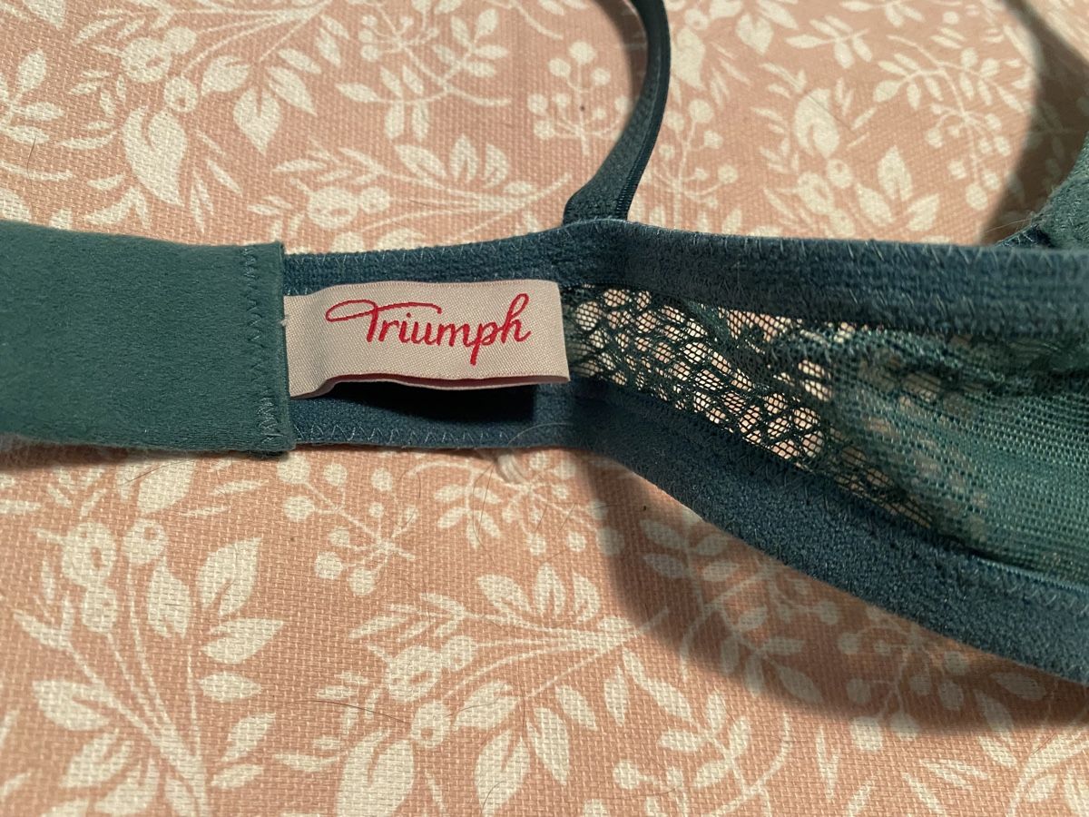 Triumph Altra biancheria intima: Triumph BH B70 Neu – Nuovo (secondo la descrizione) da Oberrohrdorf venduto da Desteny1 7