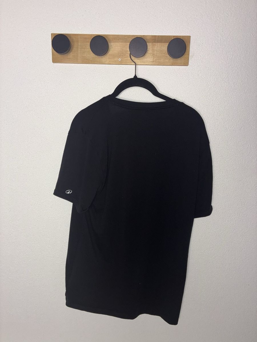 T-shirt: Tee-shirt decathlon  – Usato da Prilly venduto da Valentin833 1