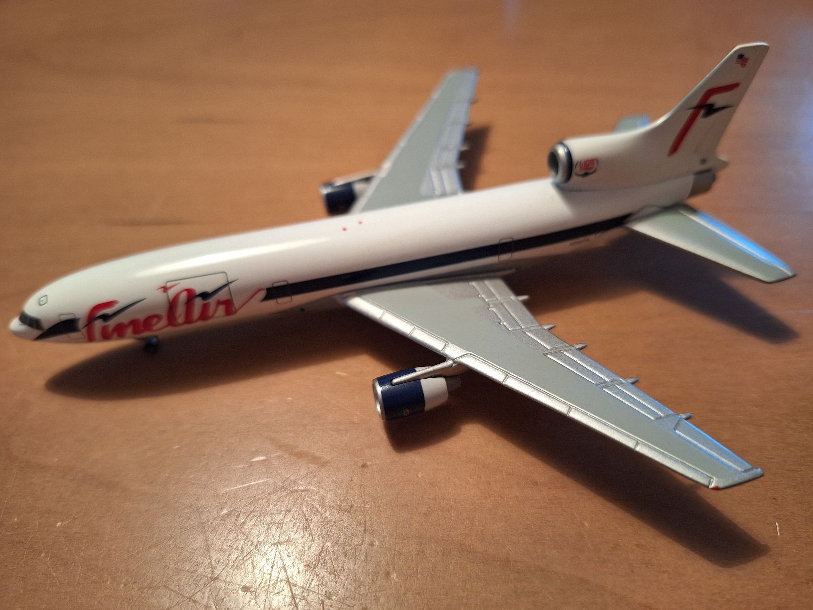 Lockheed Kit di modellismo & Modellini statici: Lockheed L-1011 Fine Air 1:400 N260FA – Usato da Sargans venduto da nicsam1815 1