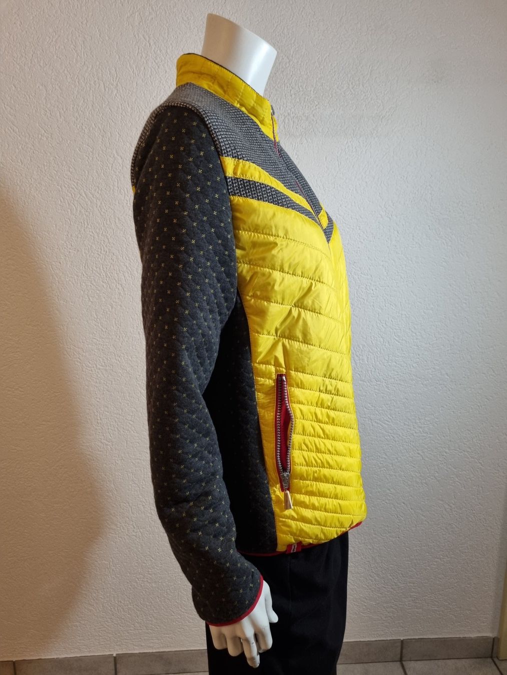Almgwand Giacche: Almgwand Jacke Grösse 42 – Usato da Schönenwerd venduto da Chez_Mimi 3