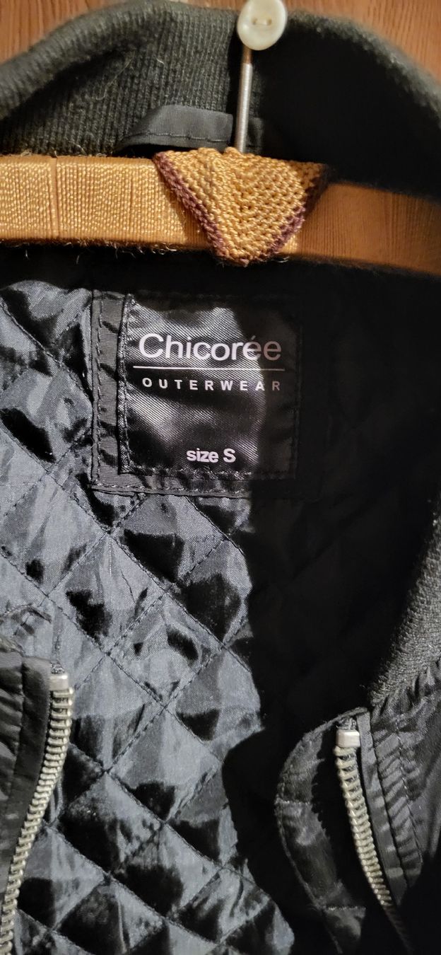 Giacche: Schwarze Übergangsjacke Grösse S Chicorée – Usato da Konolfingen venduto da Bio-suisse 3