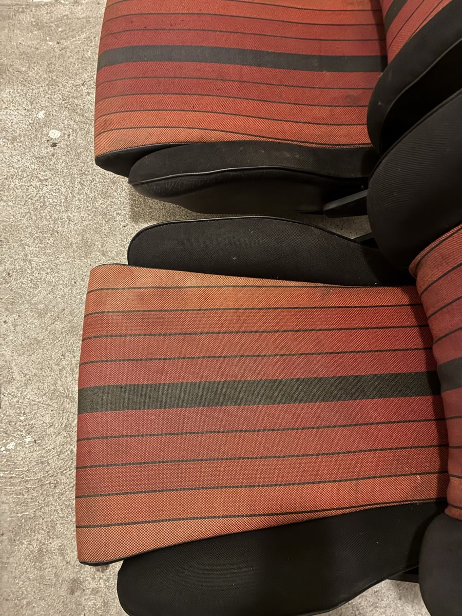 Recaro Tutti pezzi di ricambio auto: Golf 1 Gti Recaro Sitze – Usato da Grenchen venduto da Netii10 6