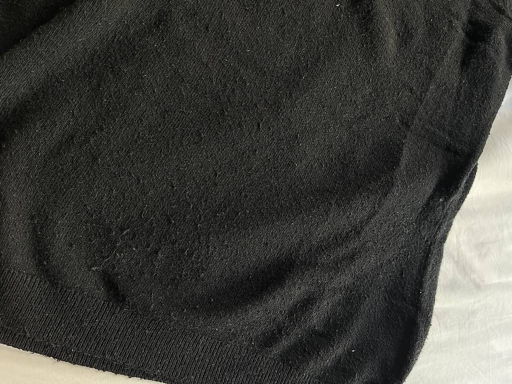 Maglioni & Felpe: Schwarzer Kaschmirpullover Größe S/M – Usato da Zürich venduto da ali_v7f7 2
