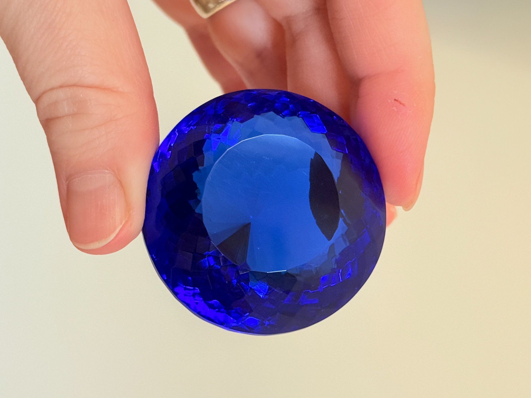 Pietre preziose: 317.35 Ct Certified – Nuovo e nell'imballaggio originale da Genève venduto da AWWA 2