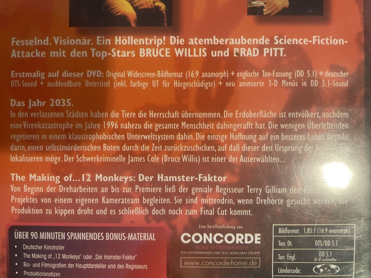 Tutti i DVDs: 12 monkeys, mit Brad Pitt und Bruce Willis – Usato da Winterthur venduto da machmaschine 2
