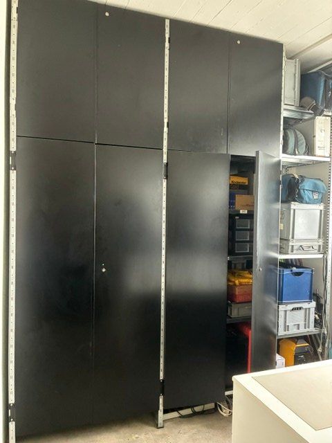 Errex Regale: Errex Schrank – Gebraucht aus Zürich von Videoladen