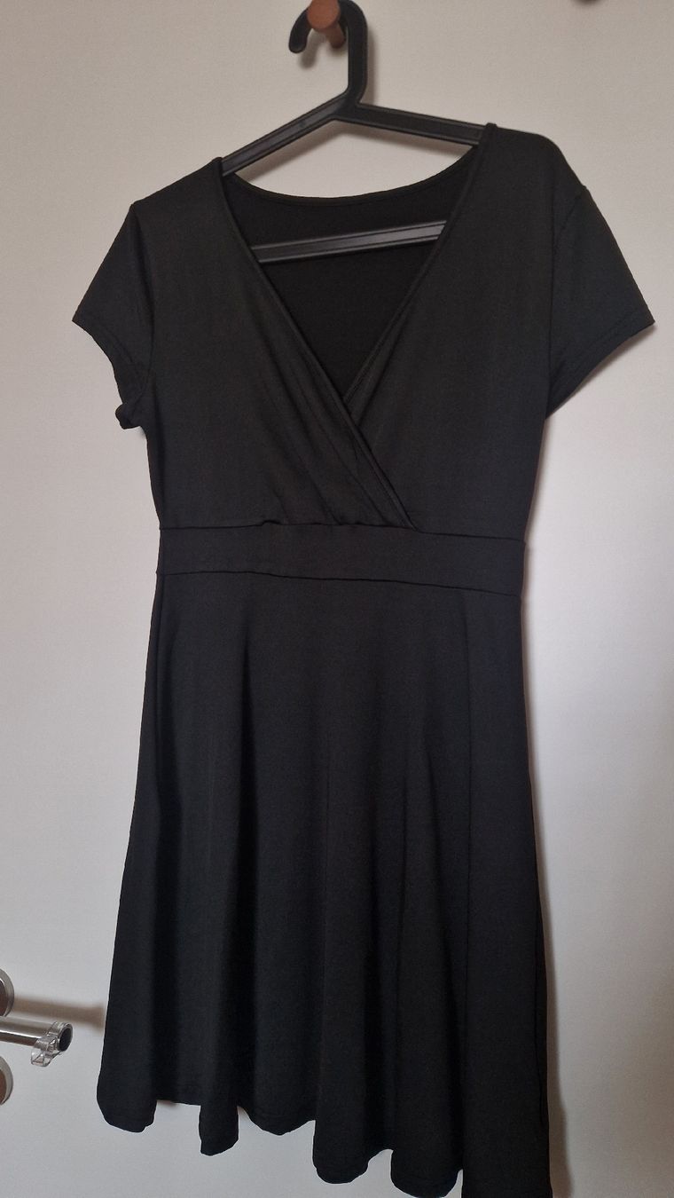 Kleider: schwarzes Kleid – Neu (gemäss Beschreibung) aus Diepoldsau von Celine059