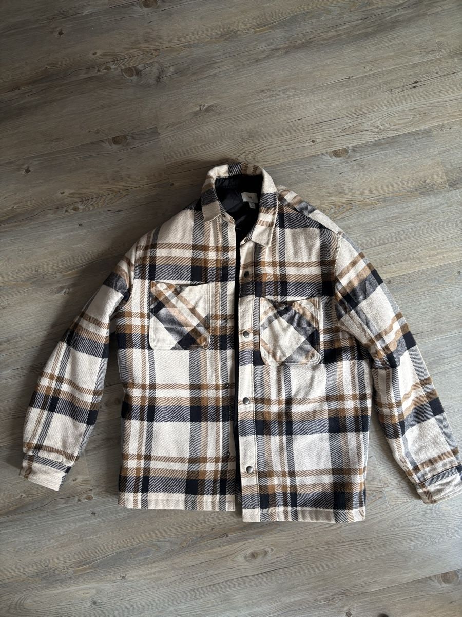 H&M Vestes: Jacke  – D'occasion à Schaffhausen par lua_9yfq