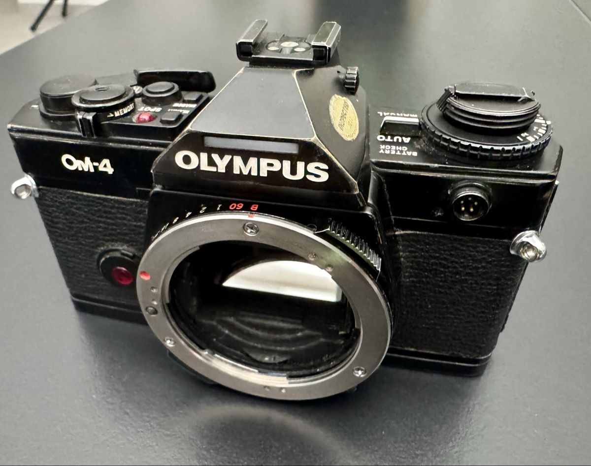 Olympus Fotocamera: Olympus OM-4 body – Difettoso da Bramois venduto da Cornalin357