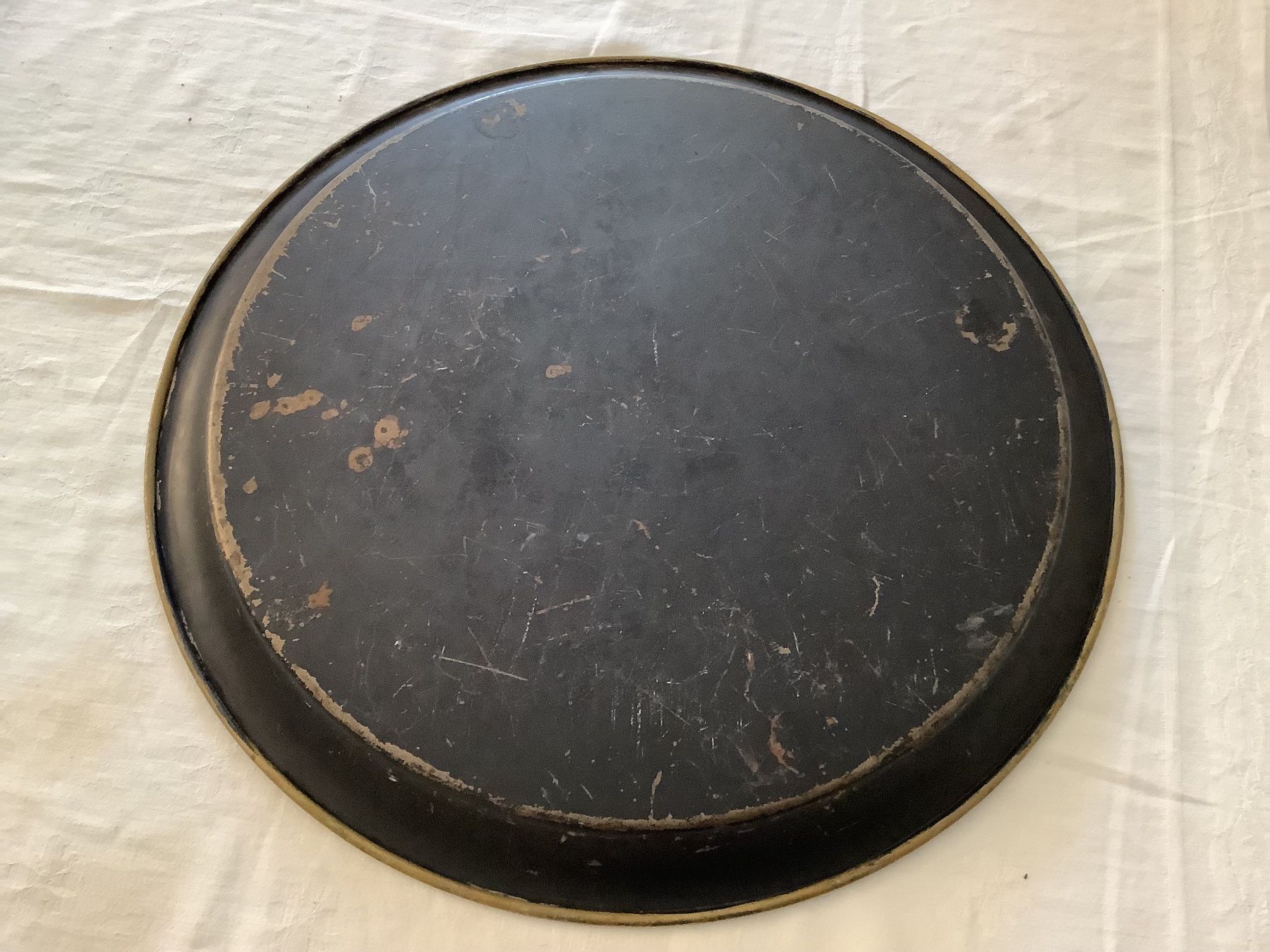 Tutte le decorazioni: Vintage Deko Blech Tablett Rund – Usato da Wädenswil venduto da Jsi.Z01 1