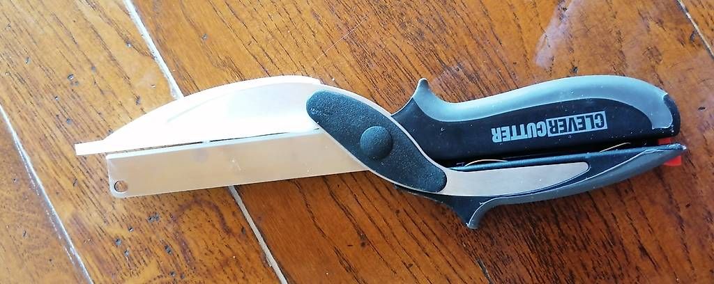 Küchenmesser: Ciseau pour poulet – Gebraucht aus Ollon VD von Shadow2etZoe1 2