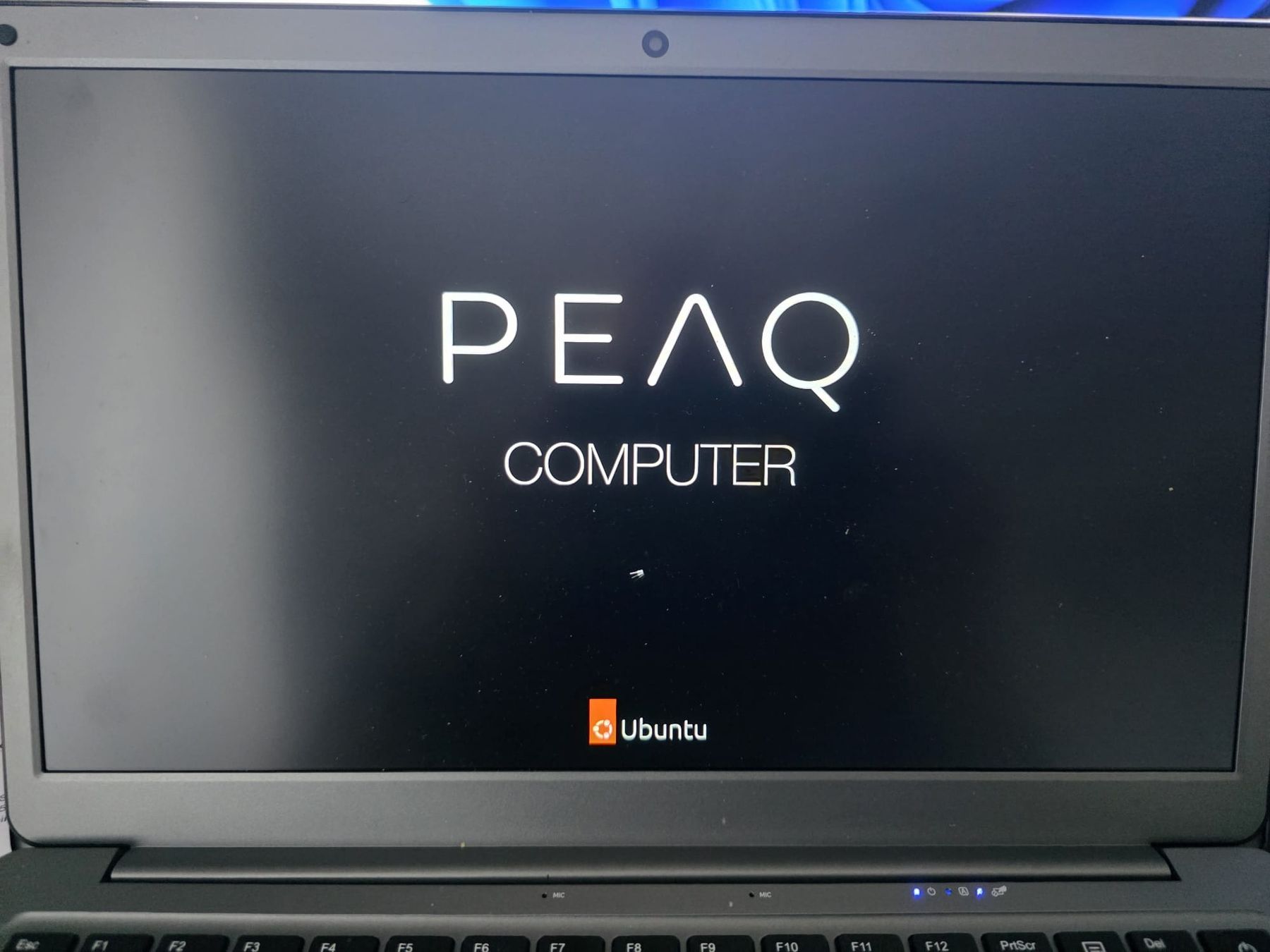 Peaq Notebook: PEAQ Notebook Slim S130 4GB RAM 64GB ROM Ubuntu Linux – Usato da Winterthur venduto da Maricels_Boutique 4
