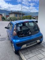 Vendesi auto