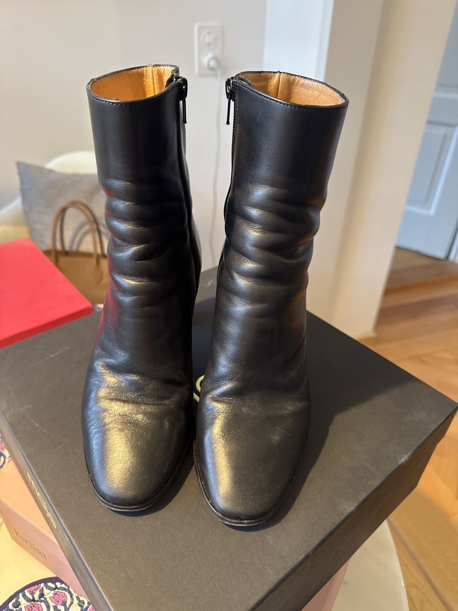 Maje Scarpe da donna: MAJE Stiefel Leder schwarz Gr. 38 – Usato da Zürich venduto da Aliciki