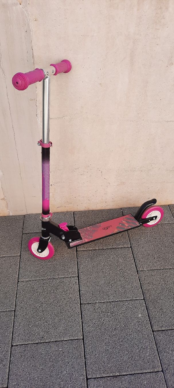 Micro Veicoli per bambini: Trottinette  – Usato da Inkwil venduto da Patmei0 1