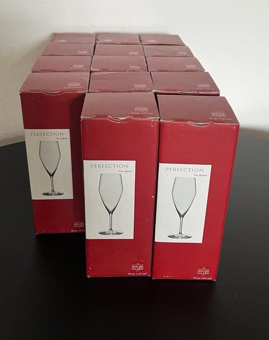 Holmegaard Gläser: Holmegaard Perfecion Sekglas  - 14er Set – Neu (gemäss Beschreibung) aus Münchenstein von mac_b7vg