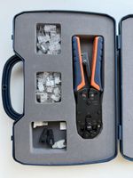Netzzangen Werkzeug Koffer mit Steckern und Zubehör