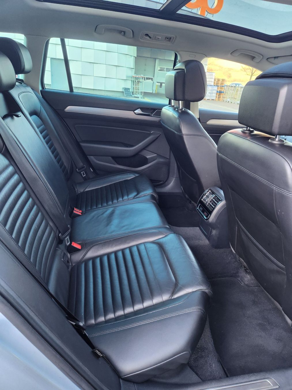 VW Automobili: VW Passat Variant 2.0 TDI BMT High. Mit MFK – Usato da Birr venduto da DiesDas 7