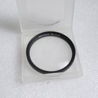 B+W 52mm Punktlinse Filter / filtre. Germany.