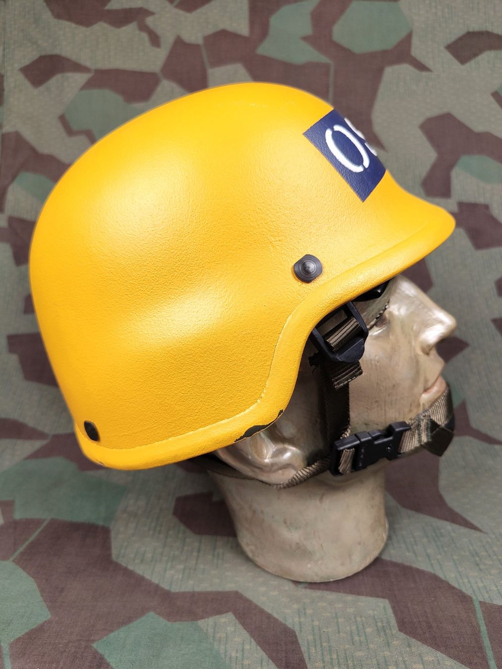 Schweizer Armee Uniformi: Helm AC200/650, OSCE – Usato da Bauma venduto da SwissMilitaria 4