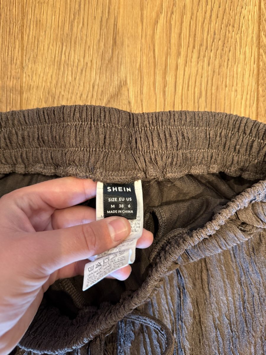Shein Hosen: Hose – Neu und originalverpackt aus Andwil SG von Skyline21 1