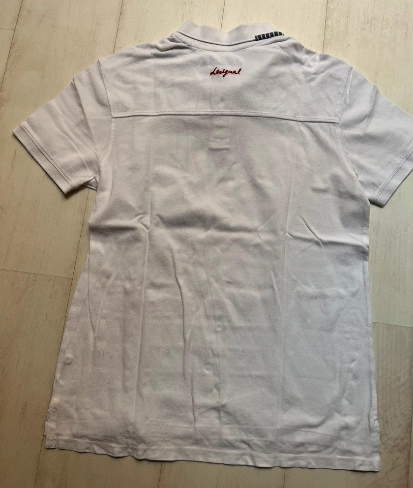 Desigual Polos: Polo Desigual blanc taille L  – D'occasion à Troistorrents par ami_mzq5 2