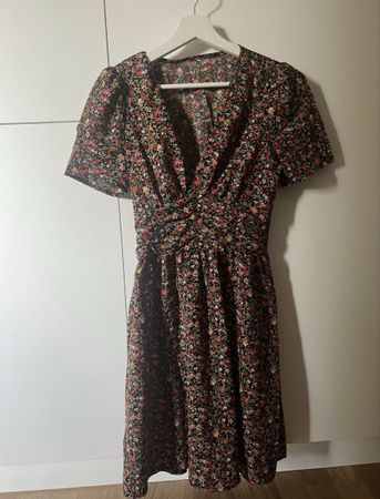 GEBLÜMTES KLEID UNGETRAGEN GRÖSSE S