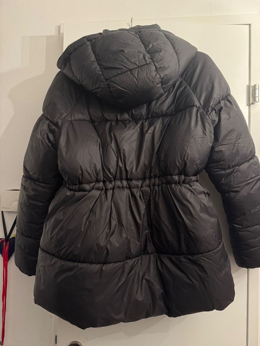 H&M Giacche: H&M Pufferjacke mit Kapuze – Usato da Obfelden venduto da cesarina10 1