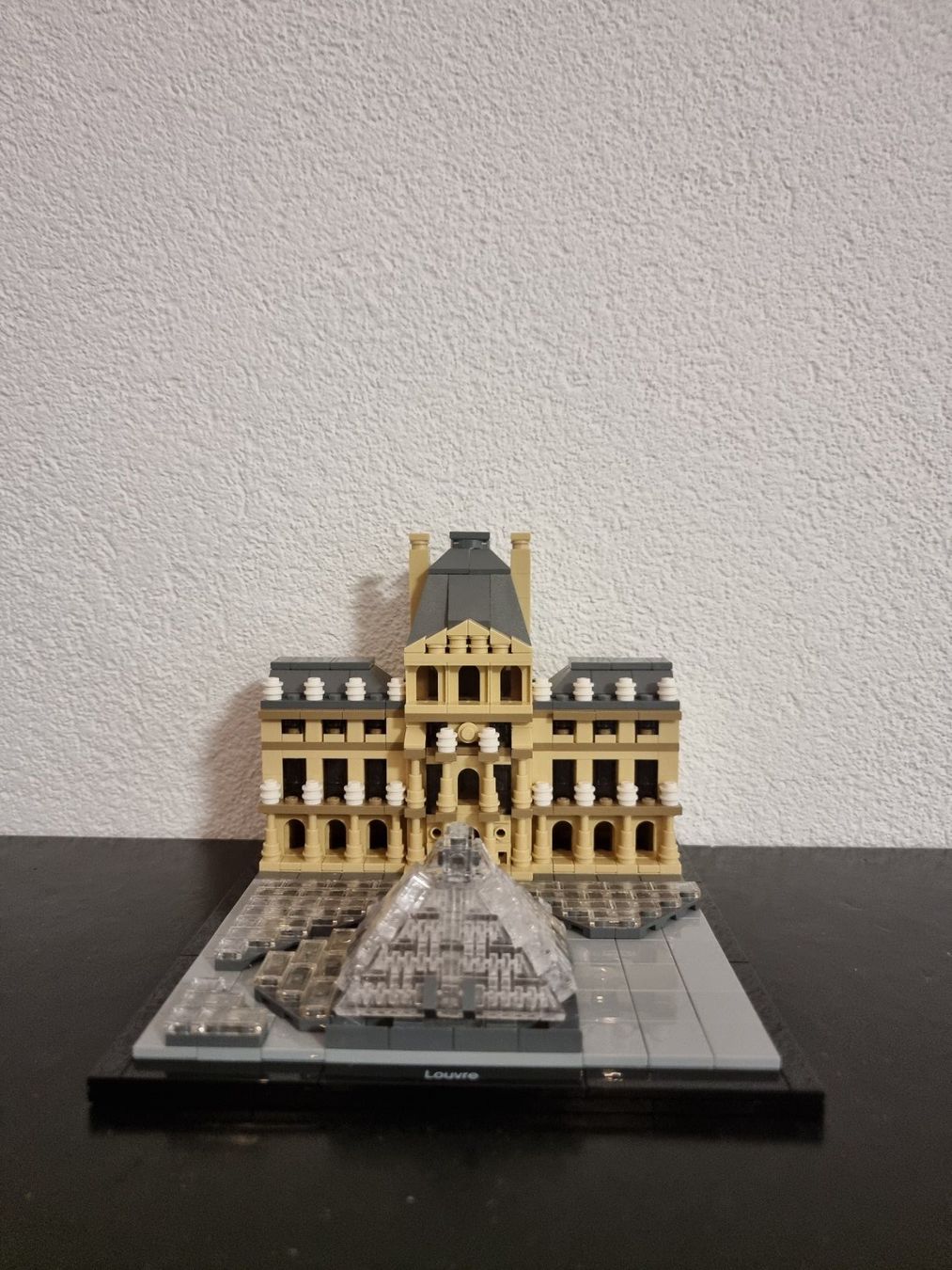 Lego Kit di costruzioni: LEGO Architecture 21024 - Louvre - Complet – Usato da Charmey (Gruyère) venduto da winner-winner