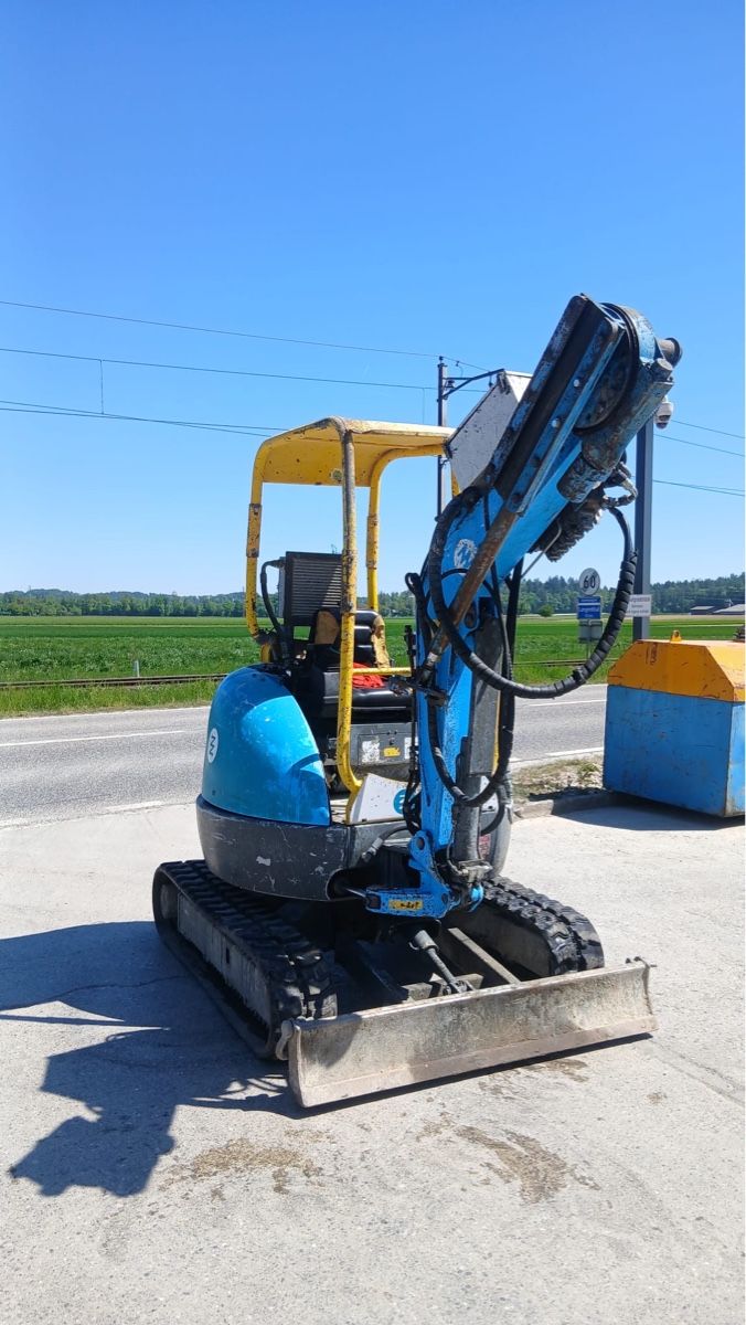 Escavatori: Bagger Messersi 2,7 Tonnen . – Usato da Niederbipp venduto da baggerch 6