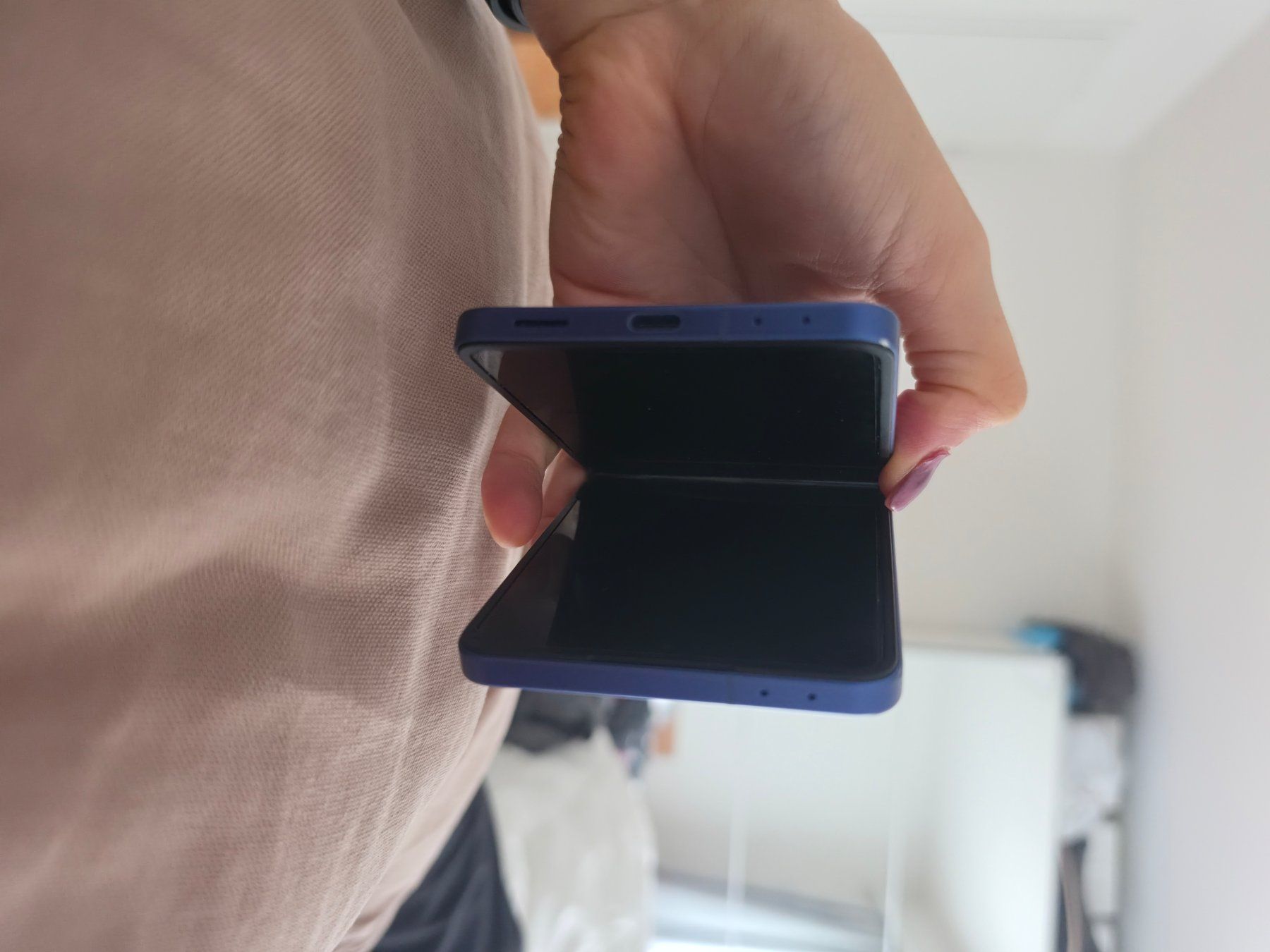 Samsung Telefoni cellulari / Smartphones: Samsung ZFlip 7 – Usato da Büttikon AG venduto da gseb 6