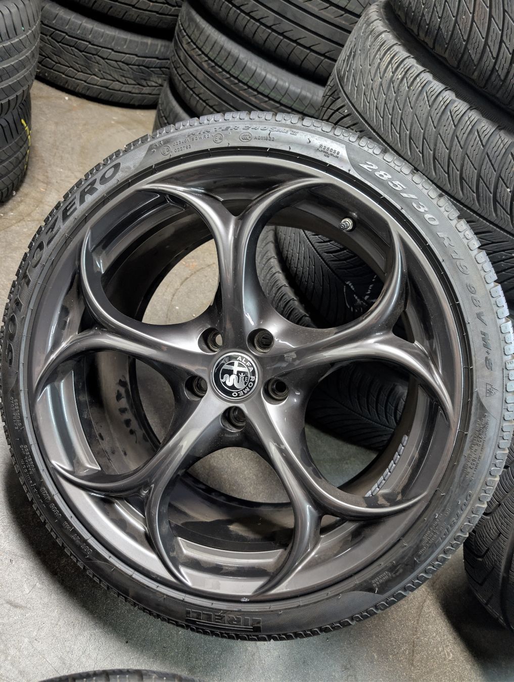 Jantes: Alfa romeo Felgen  – D'occasion à Dürrenäsch par Pneu-Idris 3