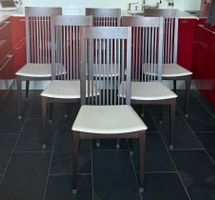 6 chaises élégantes cherchent nouvelle salle à manger