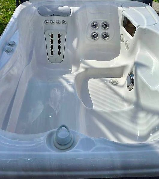 Whirlpool: Whirlpool Hotspring Jetsetter – Usato da Bachenbülach venduto da Simivk 1