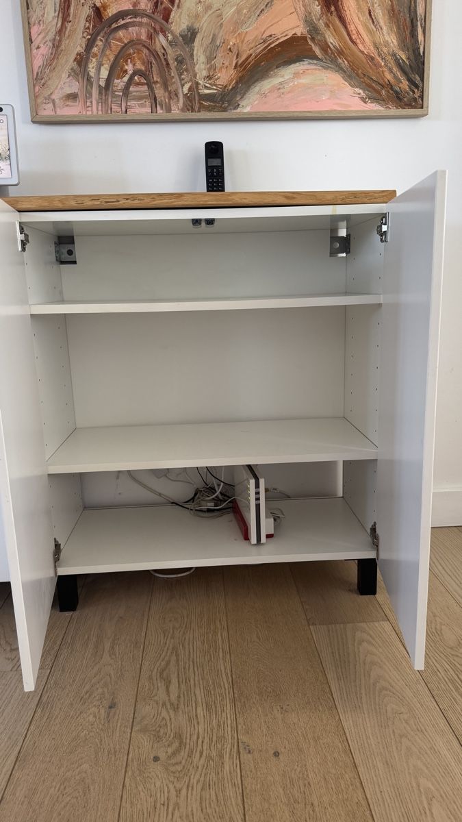 Buffets: Kommode/ Sideboard mit massiver Eichenholzplatte  – D'occasion à Buckten par H_wyss1987 1