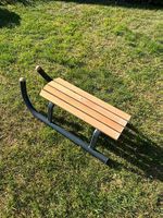 Luge en bois et en métal