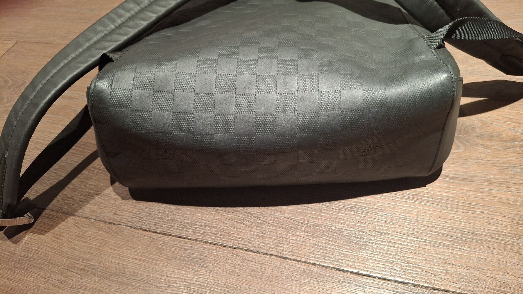 Louis Vuitton Zaini: Louis Vuitton Damier Infini Leather Backpack – Nuovo (secondo la descrizione) da Winkel venduto da Fizibubele 4