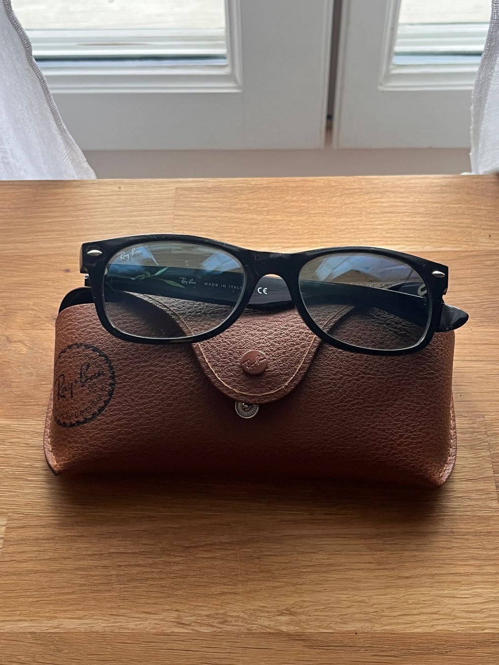 Ray-Ban Occhiali & Lenti: Ray Ban New Wayfarer – Nuovo (secondo la descrizione) da Zürich venduto da ste_wcx5